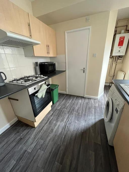 Flat 1, 67 Colwick Road Ng2 4Al Apartman Nottingham Kültér fotó